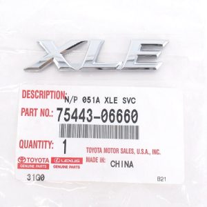 آرم عقب XLE کمري 2015 فابريک